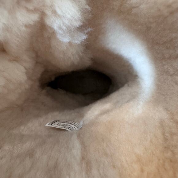 Ugg Women’s Tall Bailey Triplet Button Brown Bomber Suede Sheepskin Boots Size 9 - Picture 8 of 14